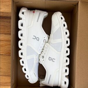 NEW On Running Cloud White Athletic Shoes